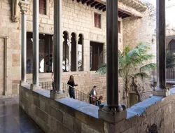 Picasso Museum Barcelona Ticket & In-App Audio Tour: Life of the Genius Artist